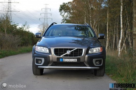 Volvo XC70 - D5 | Automaat | 185pk | Dealer onderhouden | Leder | ECC | Cruise - 1