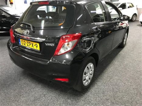 Toyota Yaris - 1.0 VVT-i Aspiration 5-Drs Camera NAVI APK - 1