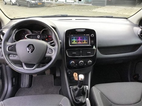 Renault Clio - 1.5 DCI-ECO LEADER LIMITED PDC-NAVI-DAB-STOELVERWARMING - 1