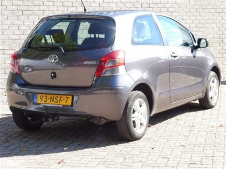 Toyota Yaris - 1.0 12V VVT-I ACCESS Airco/Lmv/87913 Km - 1