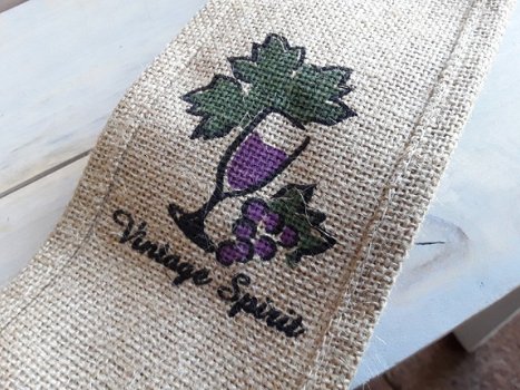 Leuke vintage wijntas van jute met bamboe hengsels - 2