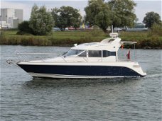 Aquador 28 Cabin