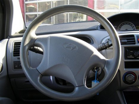 Hyundai Matrix - 1.8i Style met trekhaak en airco - 1