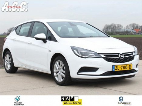 Opel Astra - 1.6 CDTi Navigatie PDC v+a 79.000km - 1