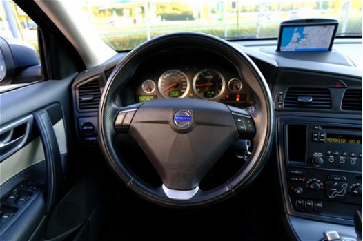 Volvo S60 - 2.4 Momentum Leder/Navi/Clima/Xenon - 1