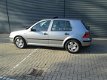 Volkswagen Golf - 1.6-16V Sportline 5 drs apk 22-12-2020 141000 km Airco sportvelgen alles elektrisc - 1 - Thumbnail