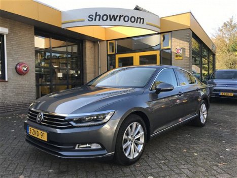 Volkswagen Passat - 1.6 TDI Highline Panodak Climate Control - 1