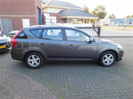 Kia Cee'd - 1.4 CVVT X-tra - 1