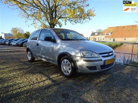 Opel Corsa - 1.0-12V Essentia | Elektrische ramen Nu € 1.750, - 1