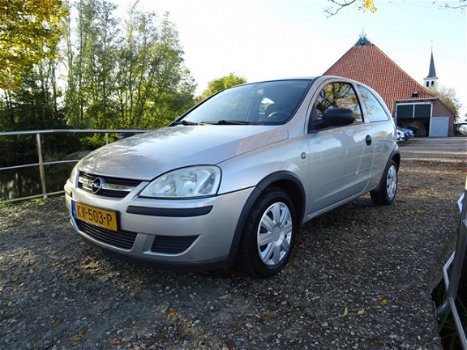 Opel Corsa - 1.0-12V Essentia | Elektrische ramen Nu € 1.750, - 1