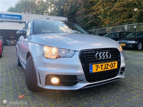 Audi A1 Sportback - 1.2 TFSI S-Line / Navi / Audio / LM / Zeer mooi - 1