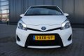 Toyota Yaris - 1.5 Full Hybrid Aspiration navigatie , Cruise , Lm, Led , Clima , Control - 1 - Thumbnail