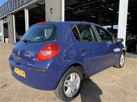 Renault Clio - 1.6-16V Dynamique NWE APK & NAP AUT - 1