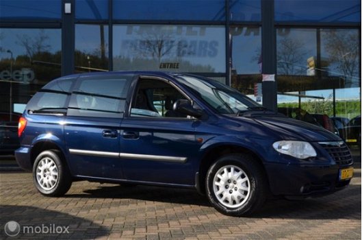 Chrysler Voyager - 2.4i Business Edition - 1