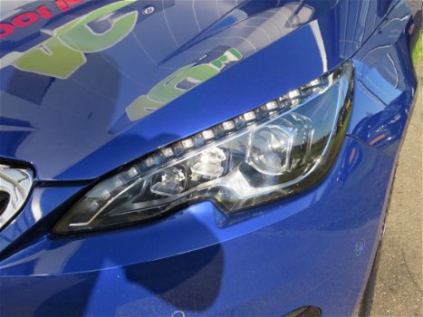 Peugeot 308 - 2.0 BlueHDi Blue Lease GT-line Denon Audio Achteruitrijcamera Leder/Alcantara Panorama - 1