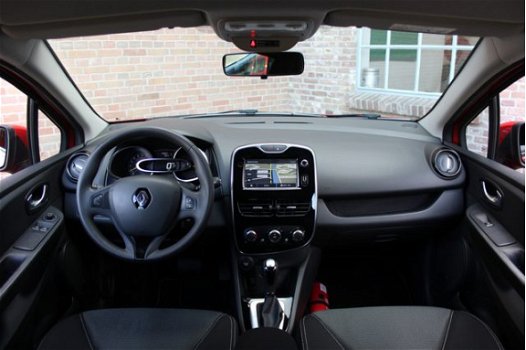 Renault Clio - 1.2 Dynamique 2015, Automaat, Navigatie, Parkeersensor, Cruise Control - 1