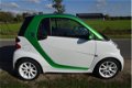 Smart Fortwo coupé - Electric drive zeer netjes Navi, Airco, Panoramadak 1ste eigenaar Automaat - 1 - Thumbnail