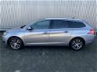 Peugeot 308 SW - 1.2 PureTech NAVI LED PANO SP.STOEL TR.HAAK XENON PDC LMV CHROOM - 1 - Thumbnail