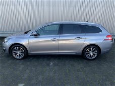 Peugeot 308 SW - 1.2 PureTech NAVI LED PANO SP.STOEL TR.HAAK XENON PDC LMV CHROOM