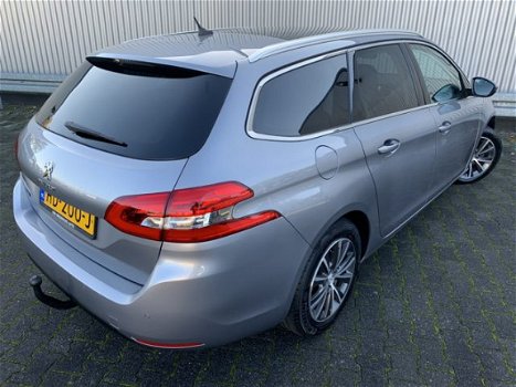 Peugeot 308 SW - 1.2 PureTech NAVI LED PANO SP.STOEL TR.HAAK XENON PDC LMV CHROOM - 1