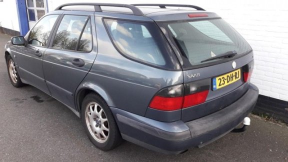 Saab 9-5 Estate - 2.0t SE LOOPT SLECHT - 1