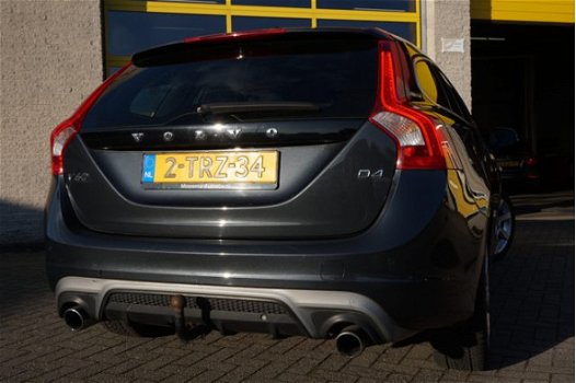 Volvo V60 - 2.0 D4 180PK R-DESIGN BJ2014 VOL-Leder | Navi | LMV-17