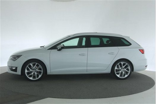 Seat Leon ST - (J) 1.4 TSI 150pk FR Dynamic [ LED Panorama Navi ] - 1