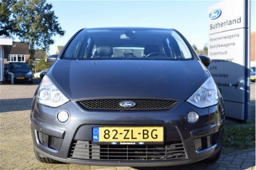 Ford S-Max - Titanium 2.0 16v 145pk | Trekhaak | Navigatie | parkeersensoren Achter | - 1