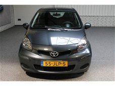 Toyota Aygo - 1.0 VVT-i Comfort 5-Drs