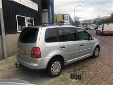 Volkswagen Touran - 1.6 Athene * Airco * Grootbeeld Navigatie * Camera