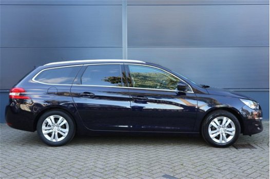 Peugeot 308 SW - 1.6 HDI 120 pk Blue Lease Executive Panoramadak / Navigatie / Parkeerhulp voor & ac - 1