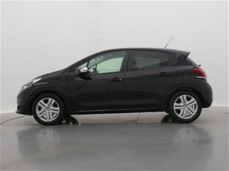 Peugeot 208 - 1.2 110pk Signature | Navigatie | Airco | Cruise Control | DAB+ | Donker getint glas | - 1