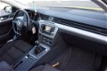 Volkswagen Passat - 2.0 TDI Comfortline Airco/Cruise/Pdc/Nieuw Apk - 1 - Thumbnail