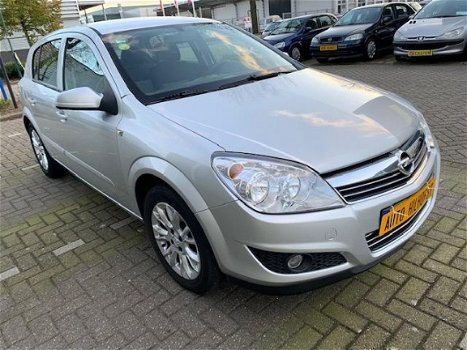 Opel Astra - 1.4 Edition - 1