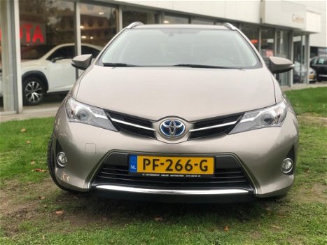 Toyota Auris Touring Sports - 1.8 Hybrid Lease Plus | Navigatie, Panoramadak - 1