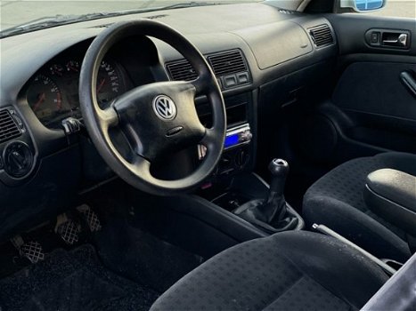 Volkswagen Golf - 2.0 Comfortline/Stuurbkr/CruiseC - 1
