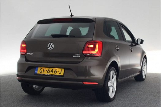 Volkswagen Polo - 1.2 TSI 90 PK Highline CLIMA / CRUISE / LM VELGEN / PDC - 1