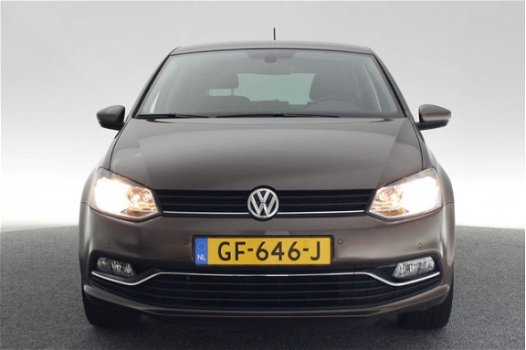 Volkswagen Polo - 1.2 TSI 90 PK Highline CLIMA / CRUISE / LM VELGEN / PDC - 1