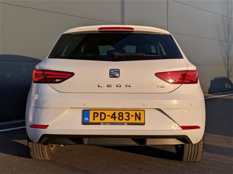 Seat Leon - 1.4 EcoTSI Style | Navigatie | Full Led | Parkeersensoren voor + achter | - 1