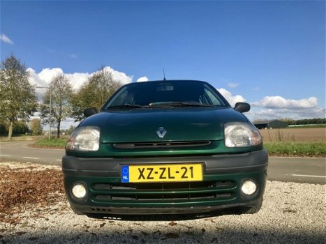 Renault Clio - 1.4 RT, BJ 2000, APK Dec 2020, NAP - 1