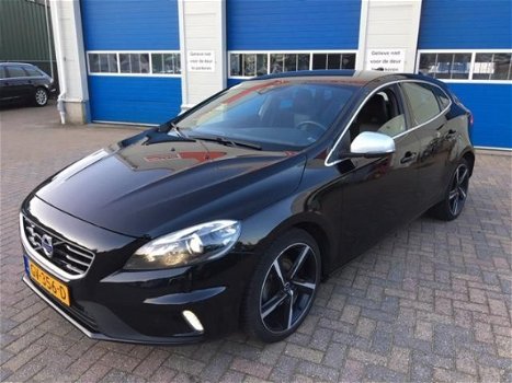 Volvo V40 - 2.0 D2/LED/ALCAN/NAVI/R-DESIGN - 1