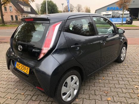 Toyota Aygo - 1.0 VVT-i x-play |Camera|Airco|Led|Cruise|5deurs| - 1