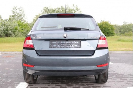 Skoda Fabia - 1.0 Ambition winterpack camera apple car play - 1