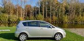 Toyota Corolla Verso - 1.6 VVT-i Terra Navigatie 2e eigenaar airco trekhaak cv op afs elekramen stuu - 1 - Thumbnail