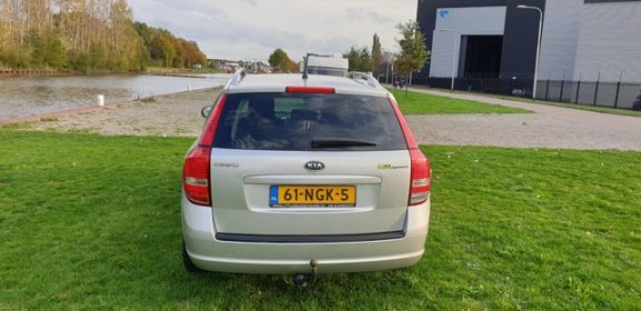 Kia Cee'd Sporty Wagon - 1.4 CVVT Seven 1e eigenaar Navi airco cruis control cv op afs elekramen - 1