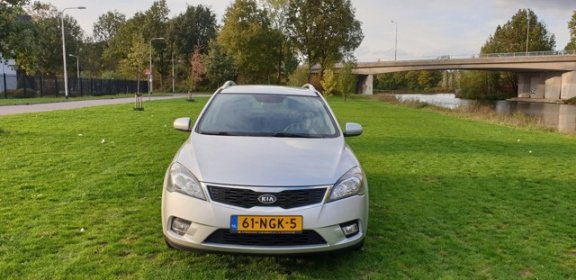 Kia Cee'd Sporty Wagon - 1.4 CVVT Seven 1e eigenaar Navi airco cruis control cv op afs elekramen - 1