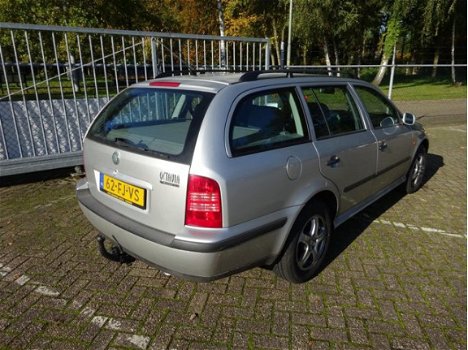 Skoda Octavia Combi - 2.0 SLX AUTOMAAT/airco *apk:10-2020 - 1