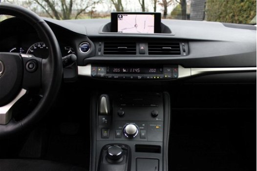 Lexus CT 200h - Navigatie Led - 1