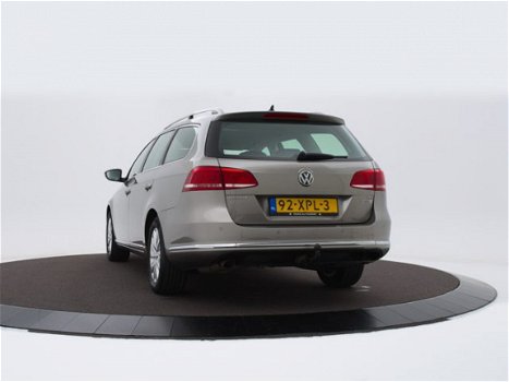 Volkswagen Passat Variant - 1.4 Tsi 122pk DSG Comfort Executive Line | Navigatie | P-Sensoren | Clim - 1