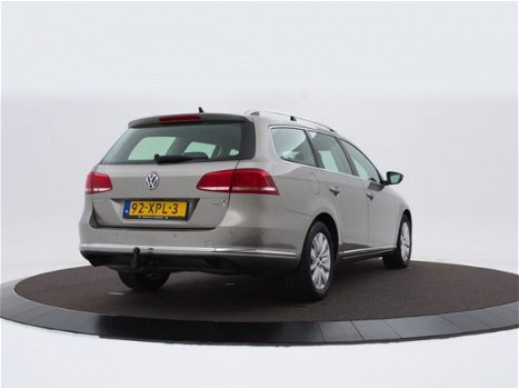 Volkswagen Passat Variant - 1.4 Tsi 122pk DSG Comfort Executive Line | Navigatie | P-Sensoren | Clim - 1